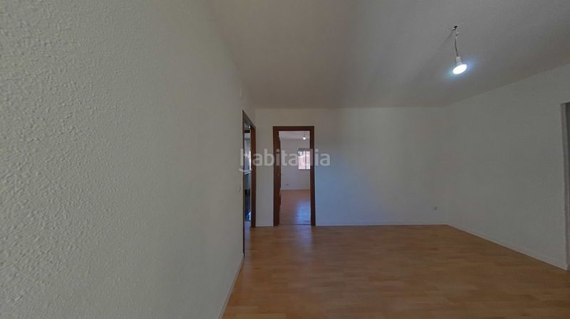 Foto 5096a4f3-5ed0-409f-9589-ecc844e23ab0. Pis a Los Rosales Madrid