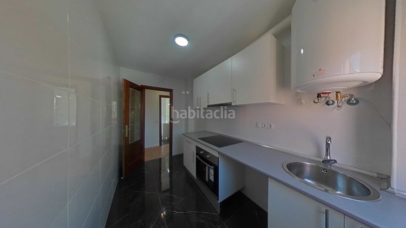 Foto f6ad6e95-4956-432f-884b-fabf40d18d13. Pis a Los Rosales Madrid