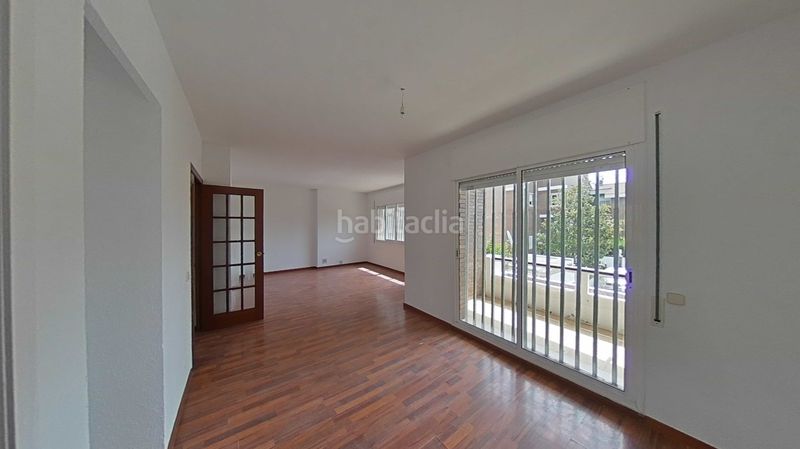 Casa bifamiliare con parcheggio in La Roureda Viladecans
