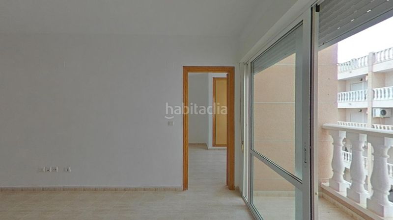 Foto 4a40fb5a-194c-4d40-95fb-3d96e685c61c. Apartament amb piscina a Antonio Machado Torrevieja