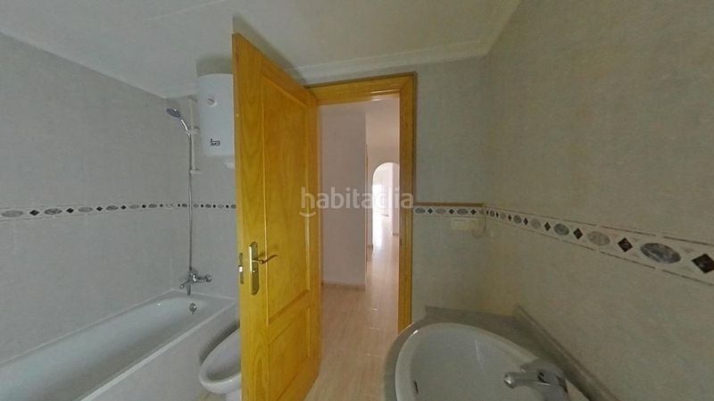 Foto 788f9f36-dcbb-4ba6-97cf-aa9bbc60a856. Apartament amb piscina a Antonio Machado Torrevieja