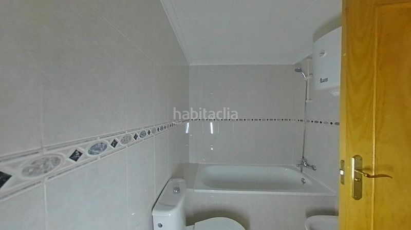 Foto 7f73f48f-7c6a-4109-b69e-e894cbe9c25e. Apartament amb piscina a Antonio Machado Torrevieja