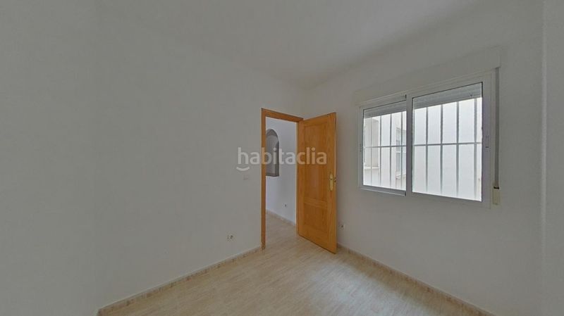 Foto 85cb215a-be12-42c8-a9b2-9414984ce820. Apartament amb piscina a Antonio Machado Torrevieja