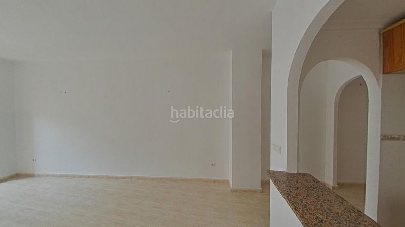 Foto f8358643-28cd-4fc5-8d14-0b9b80519d94. Apartament amb piscina a Antonio Machado Torrevieja
