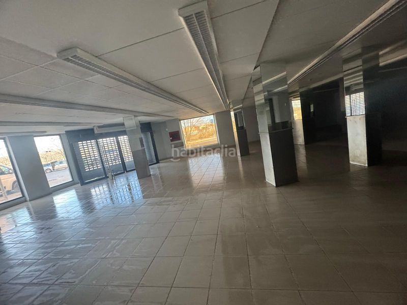 Foto b946085a-4d36-43f0-9631-fe8a84e44ed8. Local comercial a Vilanova del Camí