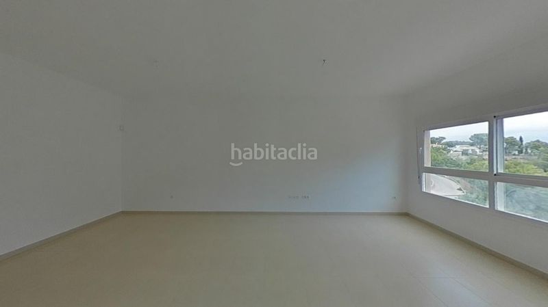 Foto 9f776fac-190d-4ea3-95ce-e1dda5e9ab57. Casa aparellada amb piscina a Oltamar - Cucarres Calp