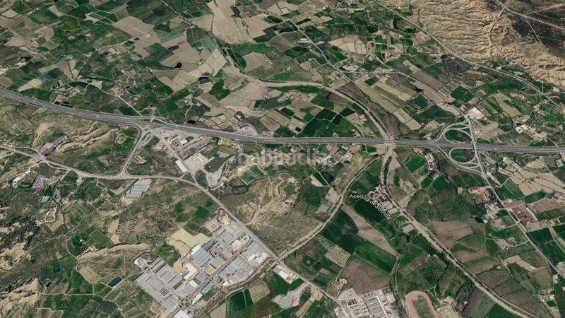 Foto 403bde81-34bd-46de-8b97-890e8612d13a. Finca rústica solvia inmobiliaria terreno con edificación en Guadix