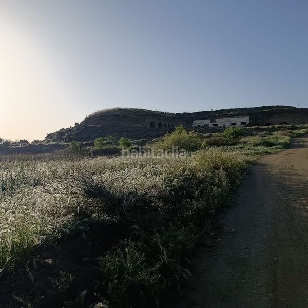 Foto 95ccfc76-d9e1-43e3-b6a9-33732bfdde6d. Finca rústica solvia inmobiliaria terreno con edificación en Guadix