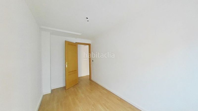 Foto 681086b3-8839-4df8-adbe-545774a04ab6. Pis a Avenida de la Paz Xirivella