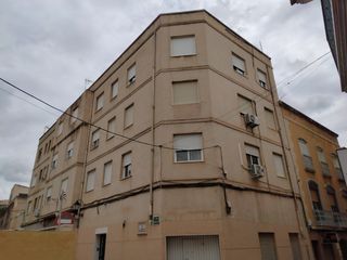 Pis  C/ doctor más. Solvia inmobiliaria  piso monóvarmonòver