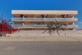 Flat  C/ sarset. Solvia inmobiliaria  piso amposta