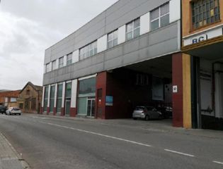 Aparcament cotxe  Rubi. Solvia inmobiliaria  garaje terrassa