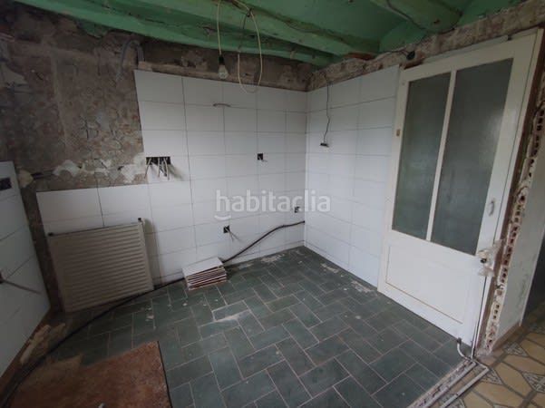 Foto 06889d7c-7d44-4381-b96d-b0ca53d7caaa. Casa aparellada a Marçà