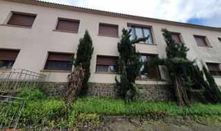 Edifici  C/ eugenia de montijo. Solvia inmobiliaria  hotel belmonte