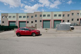Fabrikhalle  C/ sant celoni. Solvia inmobiliaria  nave industrial llinars del vallès