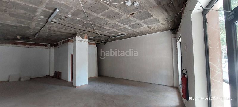 Foto fc0c8f0c-f648-456c-af1a-18e341ad8213. Local comercial a Centre Cornellà de Llobregat