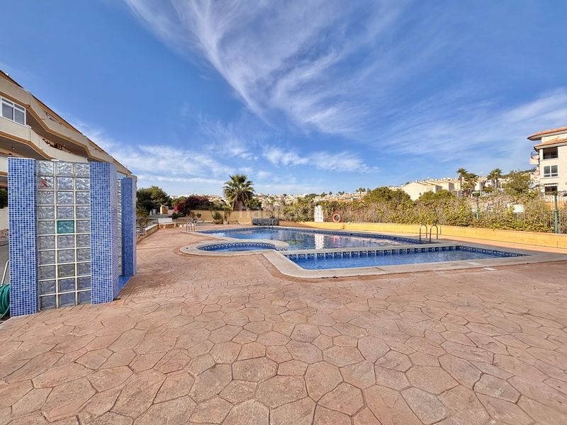 Foto 1bfd9985-8eff-4d6b-9cd2-cf8677b60bde. Apartament amb aparcament a Villamartín-Las Filipinas Orihuela