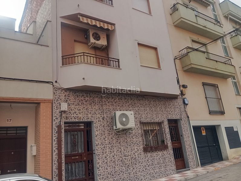 Foto 3d6abec2-d544-42a0-87fd-1c85f9af796e. Piso solvia inmobiliaria piso torre del campo en Torredelcampo