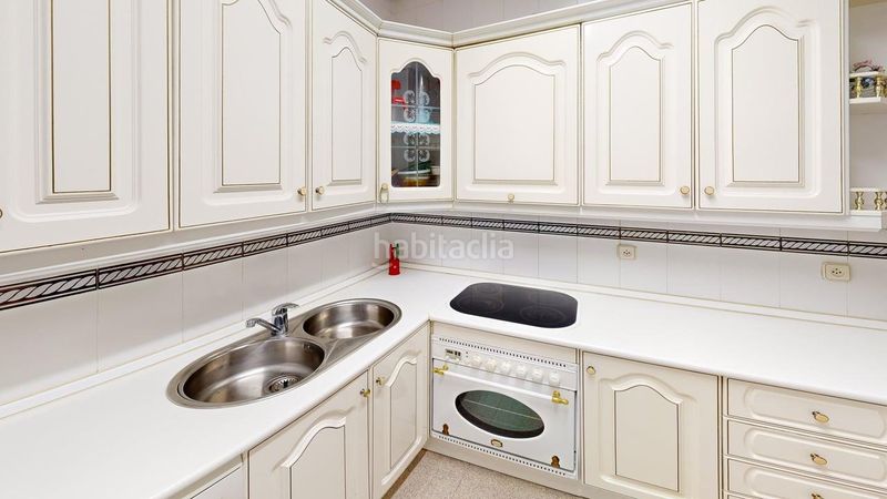 Foto 5b27339a-b343-4378-8721-76aa36d48ad0. Pis amb aparcament a San Ildefonso - Catedral Jaén