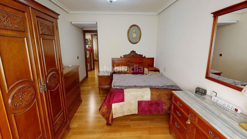 Foto 54d57981-5365-4713-89c3-d3d3e5ba7cbc. Pis amb calefacció aparcament piscina a Peñamefecit - Avda Barcelona Jaén