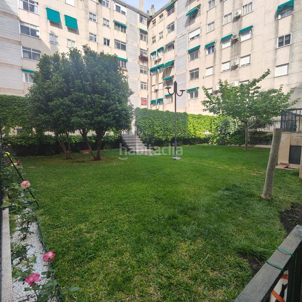 Foto d9b7a6ad-bf49-4250-a492-6bb1dbae54e9. Pis amb calefacció aparcament piscina a Peñamefecit - Avda Barcelona Jaén