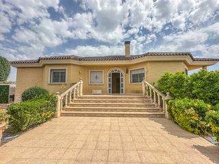 Chalet  Camino de beniel. Solvia inmobiliaria  chalet independiente orihuela