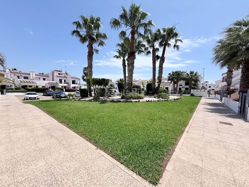 Foto 7243ee86-2620-495a-b0ef-92002336a316. Dúplex a Los Almendros Orihuela