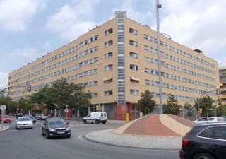 Piso  Cr. barcelona. Solvia inmobiliaria  piso barberà del vallès