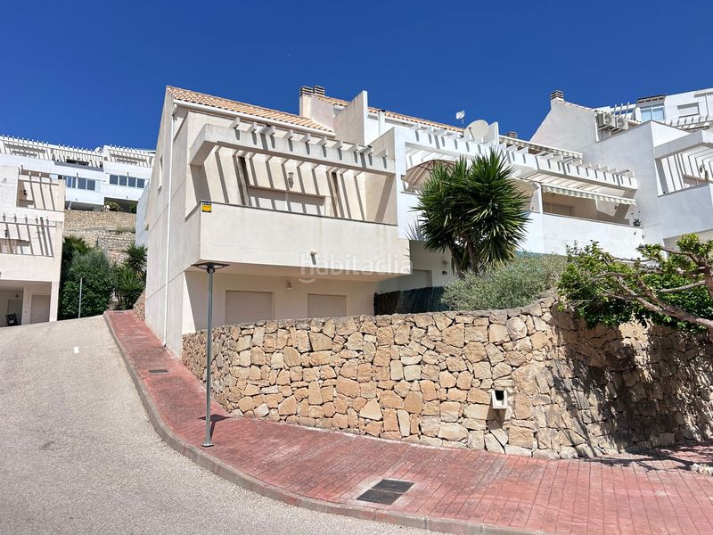 Foto d052d556-5055-4e1b-ae01-6cc056322126. Casa aparellada a Relleu