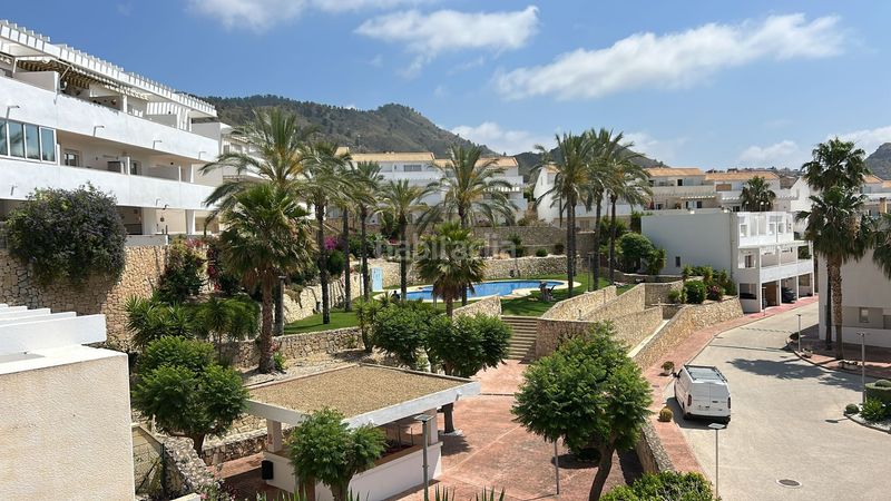 Foto dfe35fbd-02d4-4fa7-9714-2b619cec84d4. Casa aparellada a Relleu