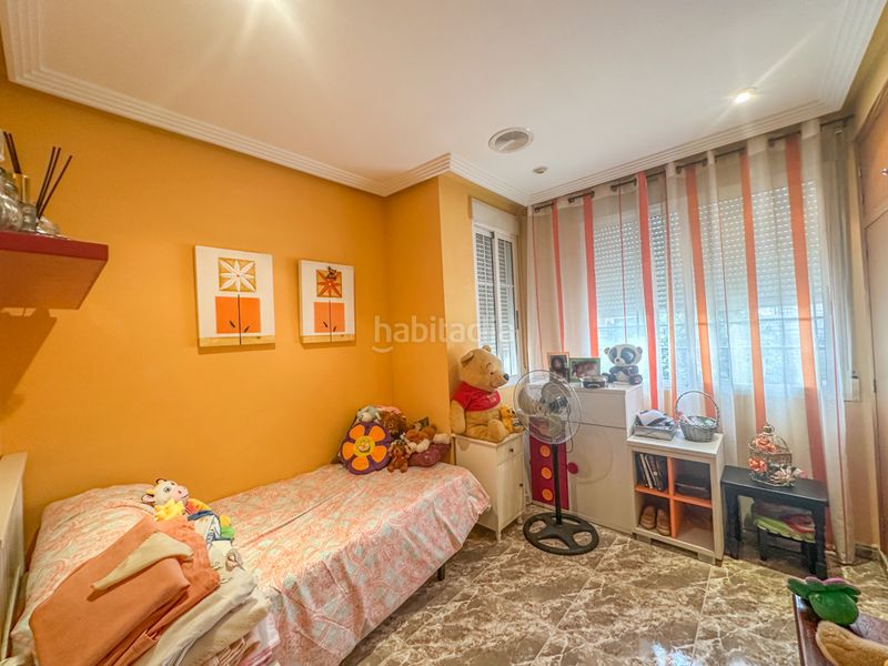 Foto f8ff2eb1-7740-4317-b847-acaee42cc2d0. Xalet amb aparcament a Beniel