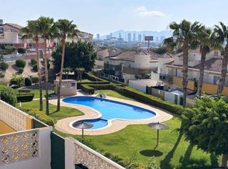 Maison jumelée  Avda. costa blanca. Solvia inmobiliaria  chalet adosado finestrat