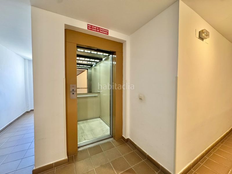 Foto 8fee9924-8046-40f2-bf5b-3e5dda542bb6. Apartament amb aparcament piscina a Punta Prima Torrevieja