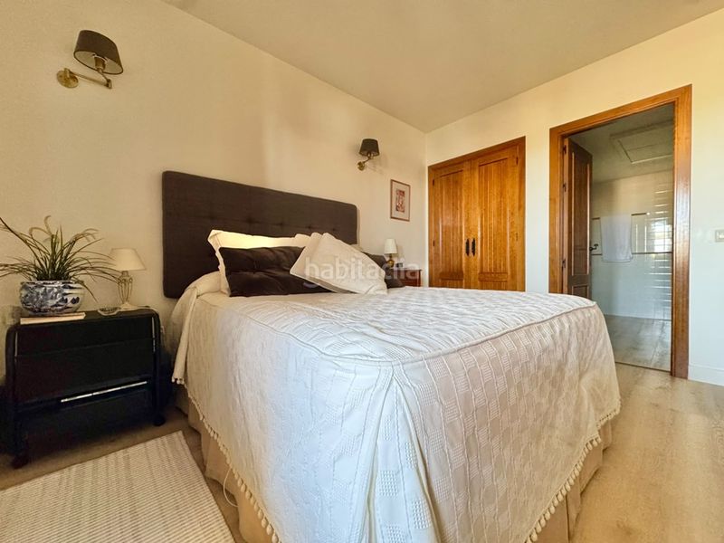 Foto dc587239-fdae-4377-8bdd-92b943c3c435. Apartament amb aparcament piscina a Punta Prima Torrevieja