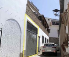 Aparcament cotxe  C/ garduña. Solvia inmobiliaria  garaje laroles