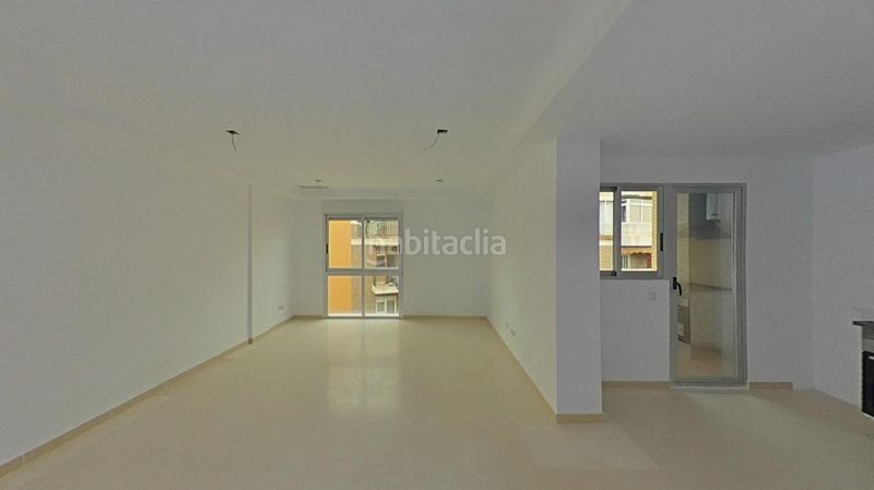 Foto 2214964b-9b94-40c6-8ac3-bd37b738e0e1. Pis amb aparcament a Ciutat Jardí - Torreta Verdí Elche / Elx