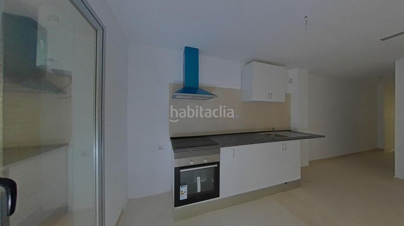 Foto c4b52bdf-efea-4b86-a6f2-9659d0a1d80e. Pis amb aparcament a Ciutat Jardí - Torreta Verdí Elche / Elx