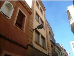 Edifici a C/ Santa Marta