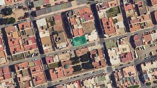 Rural plot in C/ Menéndez Pelayo