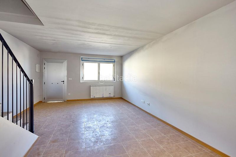 Foto 94e60f8b-f01c-4334-90f8-b103224d9a31. Lloguer casa aparellada a Murchante