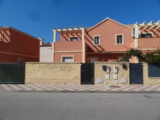 Towny house  C/ el camarón. Solvia inmobiliaria  chalet adosado alcalá del río