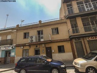 Chalet  C/ molares. Solvia inmobiliaria  casa utrera