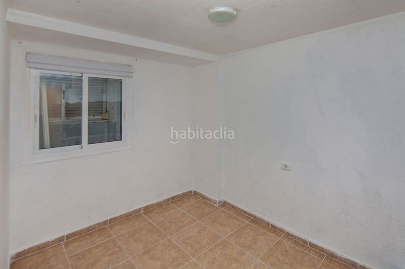 Foto d3db3ce6-ff6c-479a-8cc2-929759ce08d3. Pis a Corea Gandia