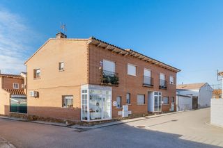 Maison jumelée  C/ empedrada. Solvia inmobiliaria  chalet adosado valdeaveruelo