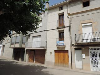 Chalet  C/ bassa vila. Solvia inmobiliaria  casa anglesola
