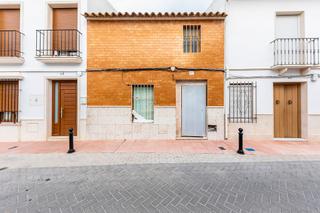Chalet  C/ puente. Solvia inmobiliaria  casa herrera