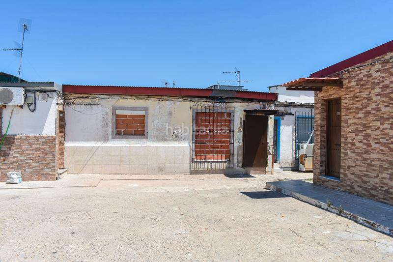 Foto 6c0efe73-f6a1-4123-8602-f80dc9914a73. Chalet dans La Estación Badajoz