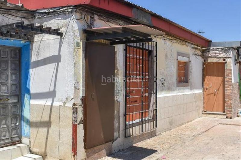 Foto 78086aef-87c5-4c35-8e84-48135b051352. Chalet dans La Estación Badajoz