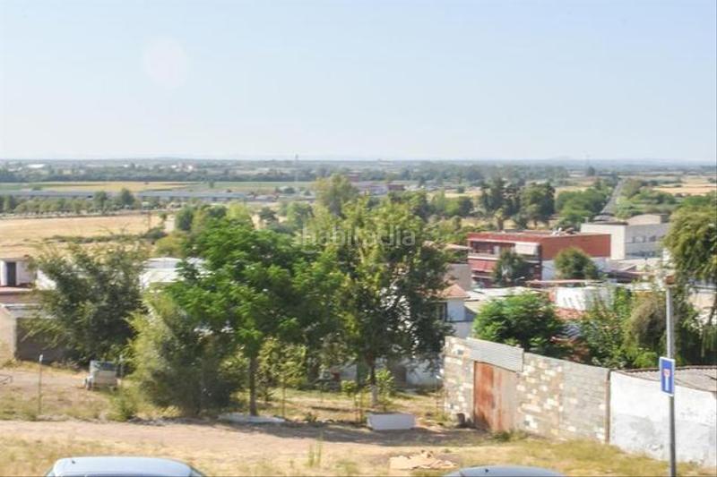Foto c25f7e68-b55a-4969-b6f2-1bec979d2d5f. Chalet dans La Estación Badajoz