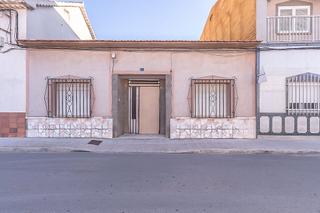 Xalet  C/ castilla. Solvia inmobiliaria  casa pedro muñoz